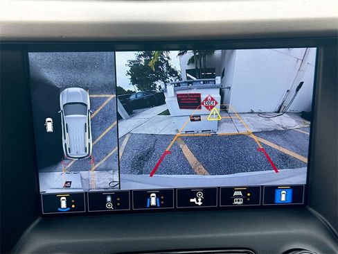 Used 2023 GMC Acadia Denali w/ Denali Ultimate Package image 15