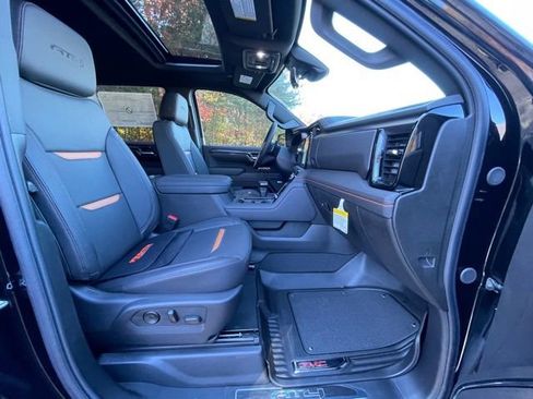 New 2025 GMC Sierra 1500 AT4 w/ AT4 Premium Package image 25