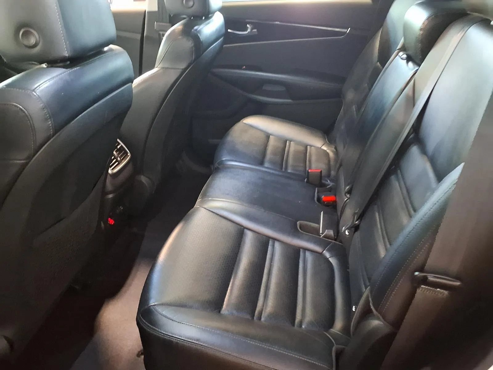 Used 2020 Kia Sorento EX FWD image 15