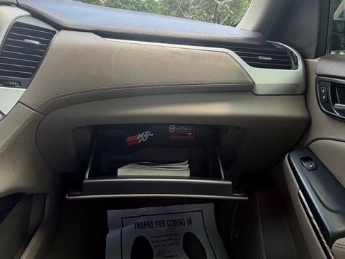 Used 2019 GMC Yukon XL SLT w/ Open Road Package RWD image 32