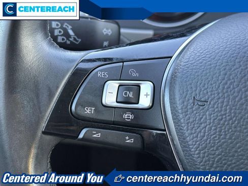 Used 2020 Volkswagen Atlas SE w/ Towing Package image 19