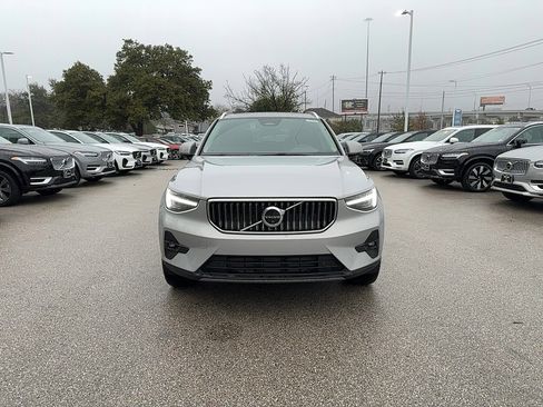 Certified 2025 Volvo XC40 B5 Ultra w/ Protection Package image 9