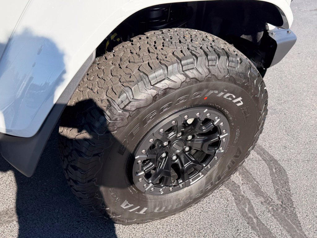 New 2026 Ford Bronco Raptor w/ Interior Carbon Fiber Pack AWD/4WD image 6