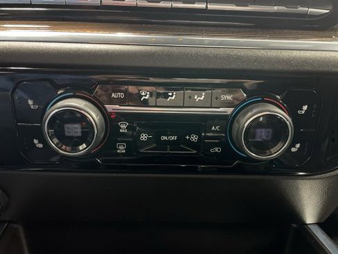 Used 2024 Chevrolet Silverado 1500 RST image 44