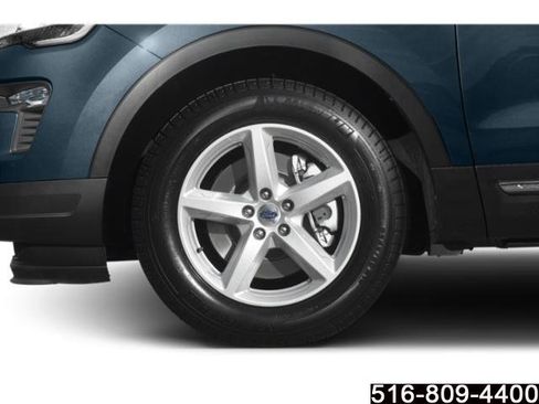 Used 2018 Ford Explorer Limited w/ Equipment Group 301A AWD/4WD image 12