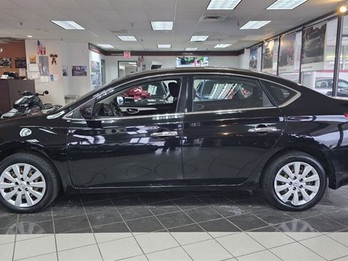 Used 2015 Nissan Sentra S image 2