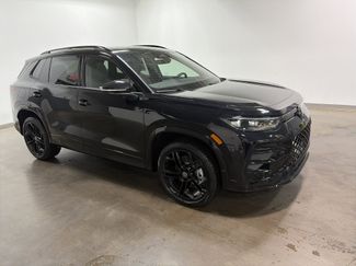 New 2026 Volkswagen Tiguan SE R-Line video 2