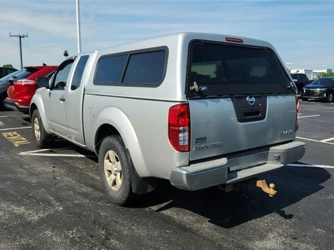 Used 2012 Nissan Frontier SV w/ SV Premium Utility Pkg AWD/4WD image 4