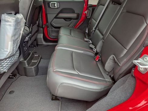 New 2026 Jeep Wrangler Unlimited Rubicon AWD/4WD image 24