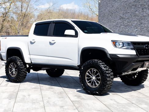 Used 2018 Chevrolet Colorado ZR2 image 12
