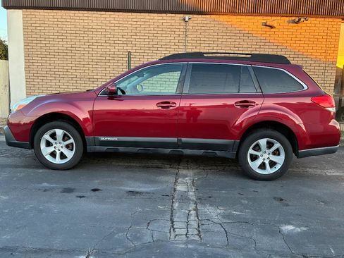 Used 2014 Subaru Outback 2.5i Premium image 9