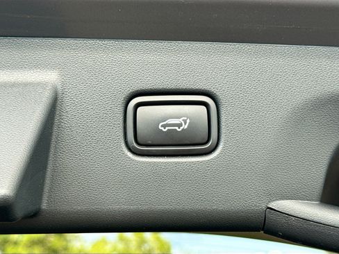 Used 2025 Hyundai Tucson SEL AWD/4WD image 13