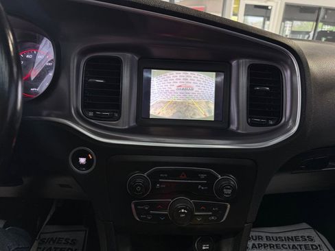 Used 2021 Dodge Charger SXT w/ Blacktop Package image 22