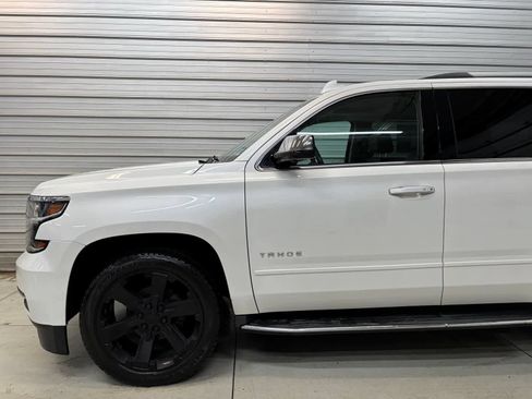 Used 2020 Chevrolet Tahoe Premier AWD/4WD image 3