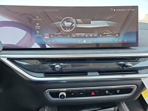 New 2026 BMW X7 xDrive40i w/ Premium Package image 26