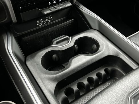 Used 2025 RAM 1500 Laramie AWD/4WD image 24