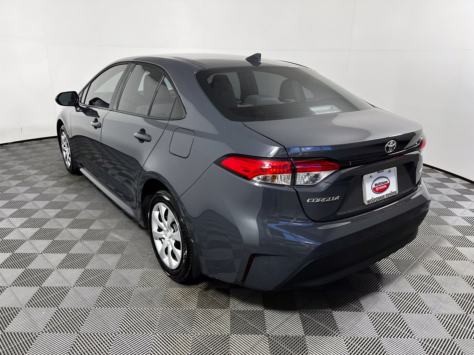 Used 2026 Toyota Corolla LE FWD image 7