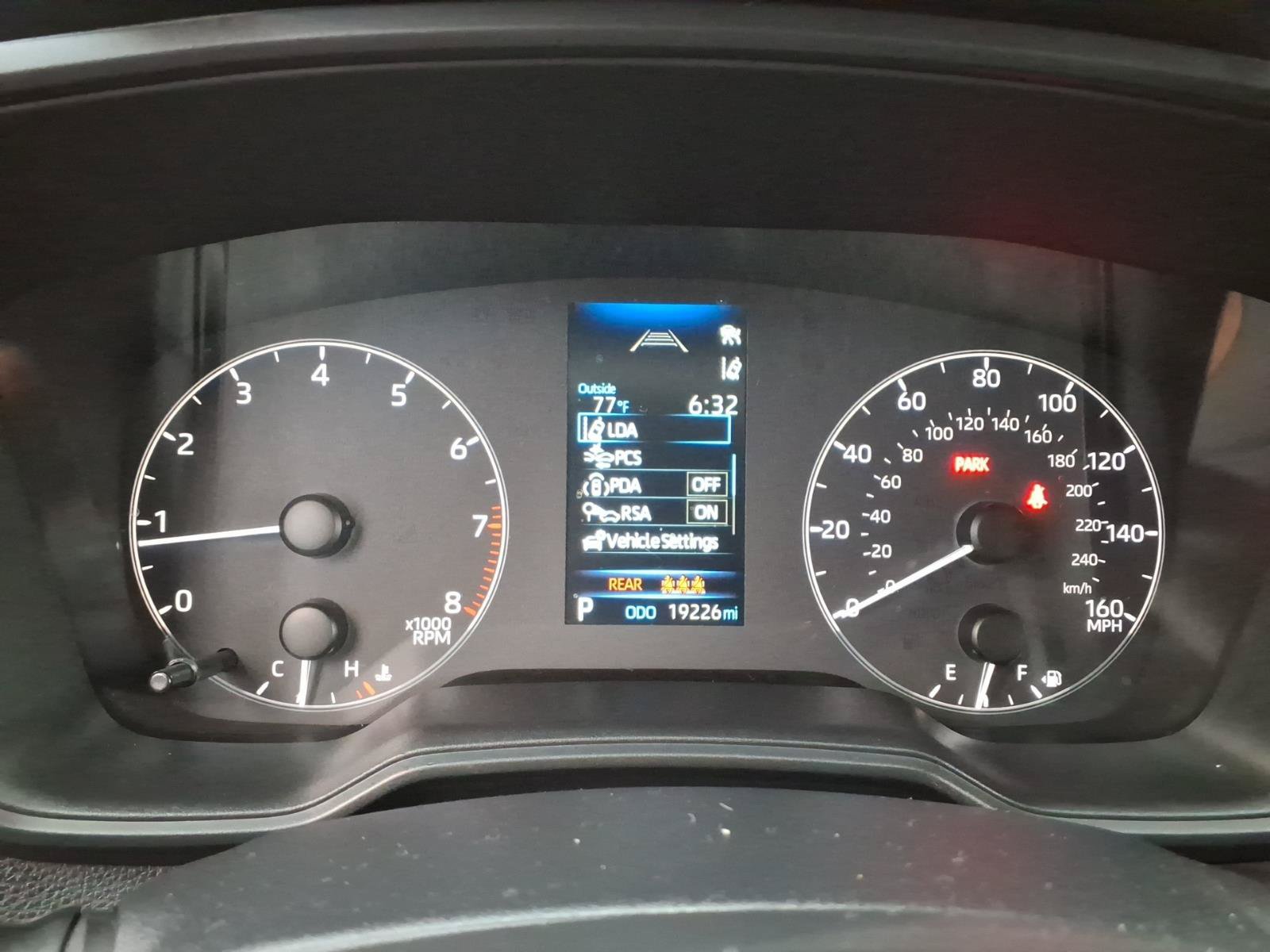 Certified 2025 Toyota Corolla LE FWD image 20