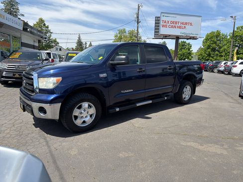 Used 2012 Toyota Tundra 4x4 CrewMax w/ TRD Off-Road Pkg image 2