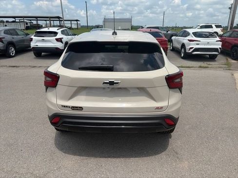 New 2026 Chevrolet Trax RS w/ Driver Confidence Package FWD image 5