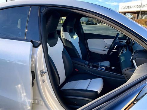 Used 2023 Mercedes-Benz CLA 250 image 8