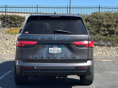 Used 2023 Toyota Sequoia Platinum AWD/4WD image 4