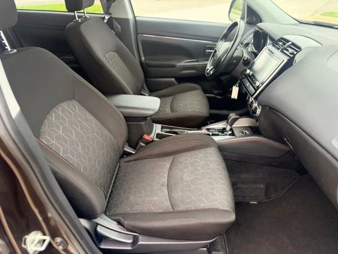 Used 2021 Mitsubishi Outlander Sport LE image 28