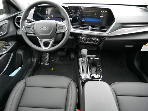New 2026 Chevrolet Trax ACTIV w/ Driver Confidence Package FWD image 14