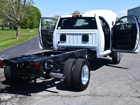 New 2026 RAM 5500 Tradesman AWD/4WD image 31