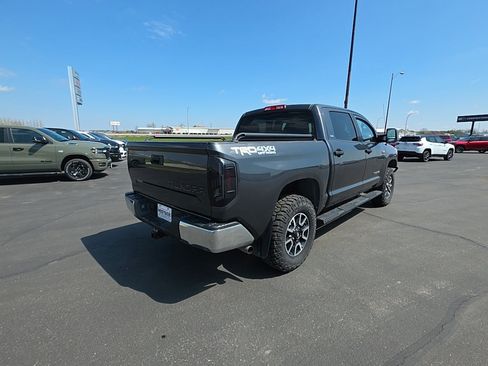 Used 2018 Toyota Tundra SR5 w/ TRD Off Road Package AWD/4WD image 5