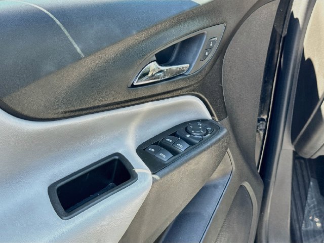 Used 2024 Chevrolet Equinox LS FWD image 17