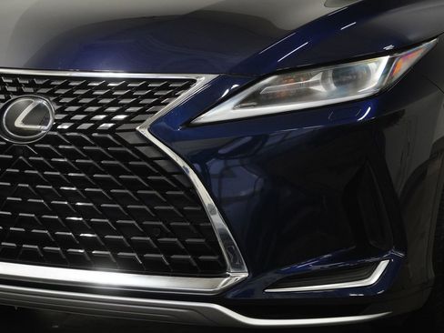 Used 2021 Lexus RX 350L Premium w/ Premium Package image 9