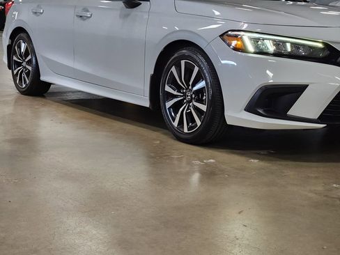 Used 2023 Honda Civic EX image 16