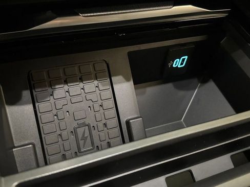 New 2026 Ford F450 Platinum w/ FX4 Off-Road Package image 36