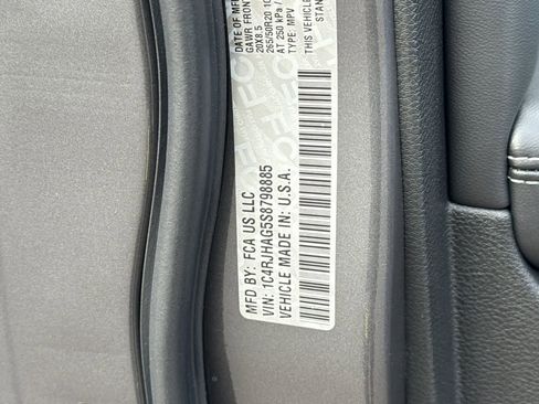 New 2025 Jeep Grand Cherokee Altitude AWD/4WD image 32