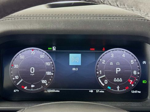 Used 2023 Land Rover Defender 90 V8 image 11