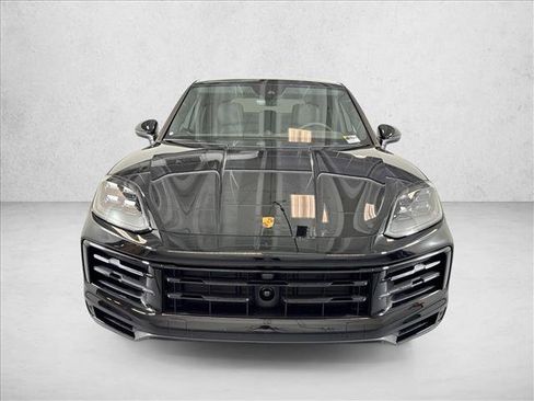 Certified 2026 Porsche Cayenne Coupe AWD/4WD image 6
