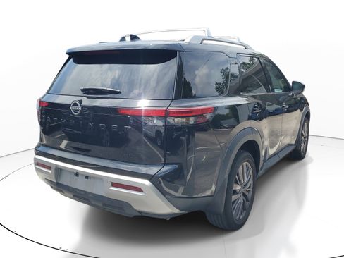 Used 2023 Nissan Pathfinder SL w/ SL Premium Package FWD image 6