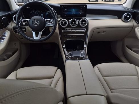 Used 2022 Mercedes-Benz GLC 300 image 23