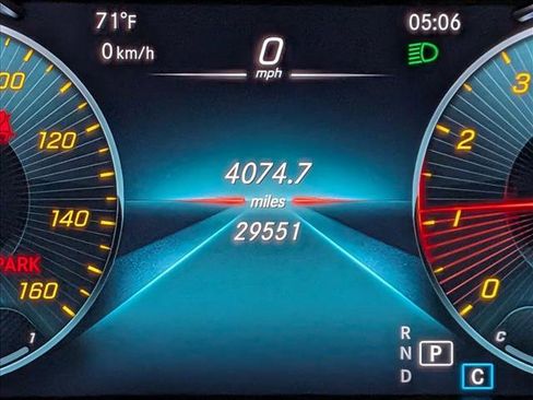 Used 2021 Mercedes-Benz C 300 Sedan image 11