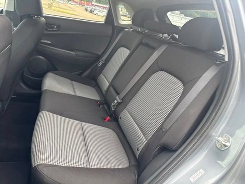 Used 2021 Hyundai Kona SEL FWD image 13