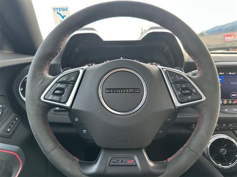 Used 2021 Chevrolet Camaro ZL1 image 23
