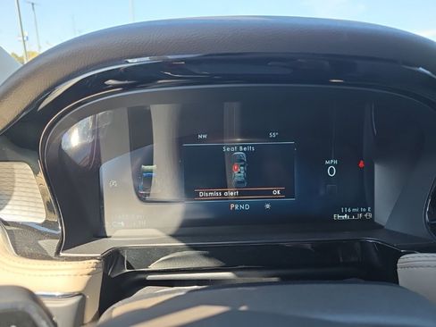 Used 2023 Lincoln Corsair AWD image 16