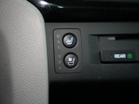 Used 2017 Honda Pilot Elite image 30