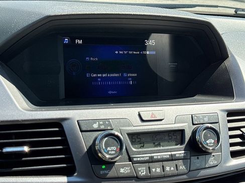 Used 2014 Honda Odyssey Touring image 3