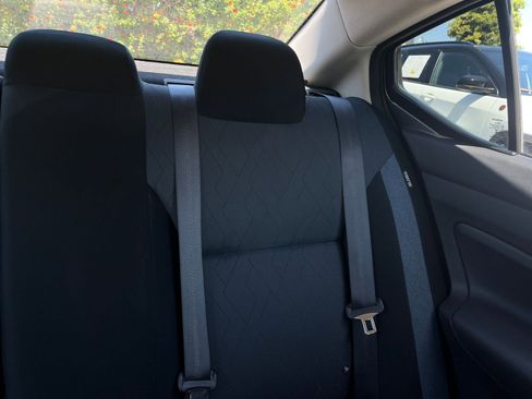 Used 2025 Nissan Versa SV FWD image 37