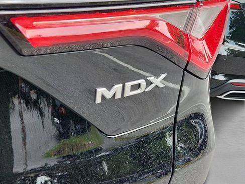 Used 2023 Acura MDX SH-AWD w/ Technology Package image 4
