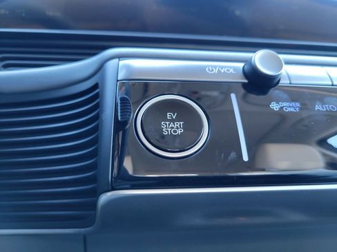 New 2026 Hyundai Ioniq 5 Limited image 22