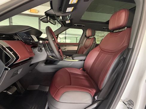 New 2026 Land Rover Range Rover Sport Dynamic SE AWD/4WD image 5