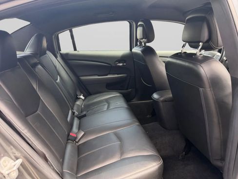 Used 2013 Chrysler 200 Limited FWD image 32